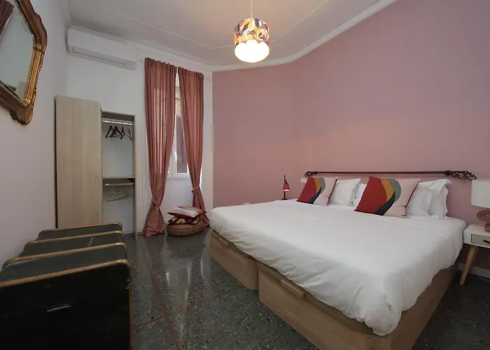 Ych-vintage Flat Near San Giovanni דירה